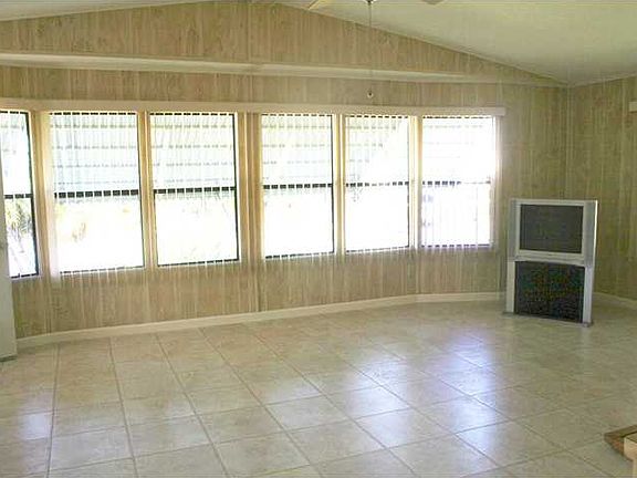 2nd image of 7821 SE Shenandoah Dr