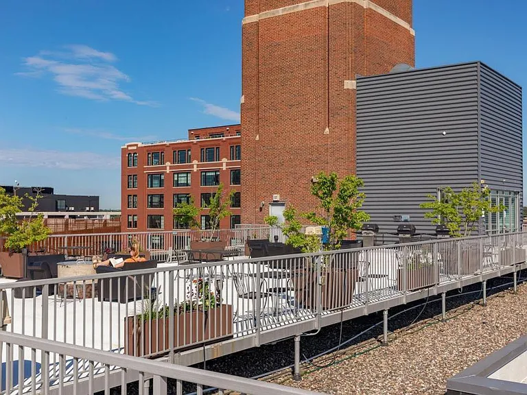 700 Washington Ave N #207 — Photo 33