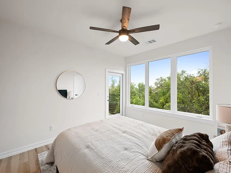 2309 Montopolis Dr #7 — Photo 16