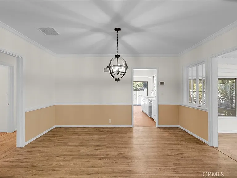 2151 N Altadena Dr — Photo 4