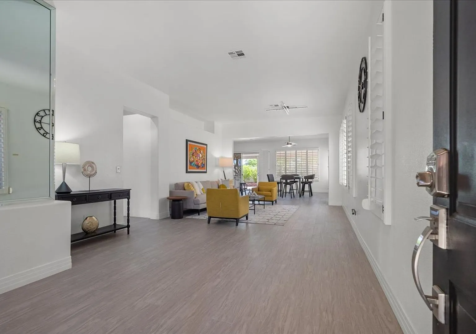 Coming Soon: Single Story 3 BD, 2 Bth, Fully Furnished Next to Summerlin Hospital — Photo 4