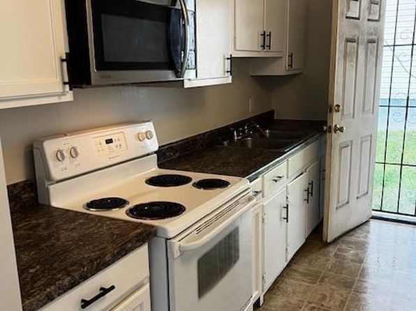 24 Claiborne St APT A