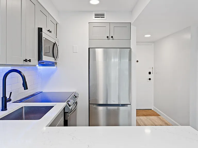 2900 NE 30th St #5D — Photo 10