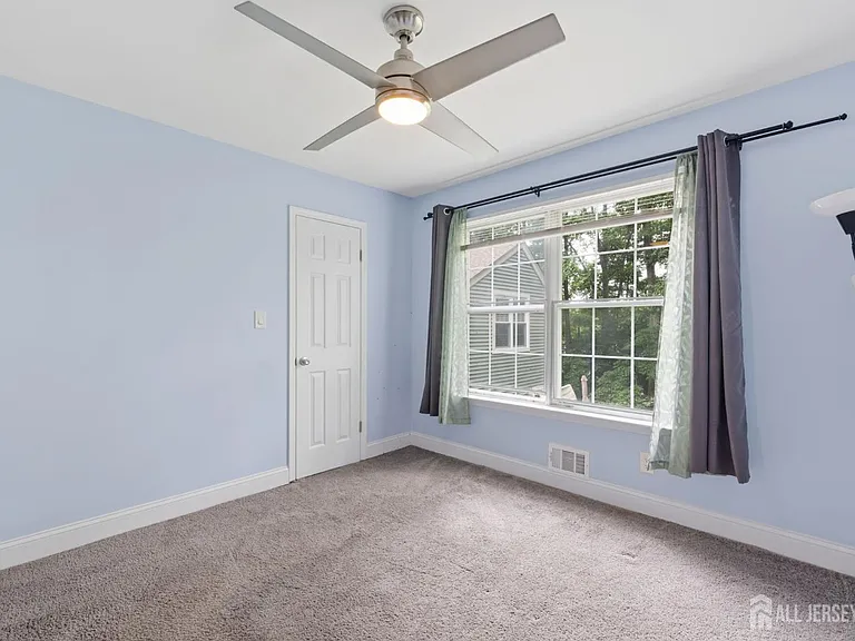 1609 Mulberry Ct — Photo 30