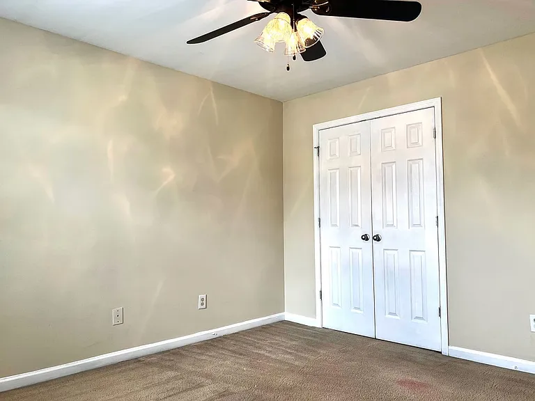 983 Yancey Ct — Photo 24