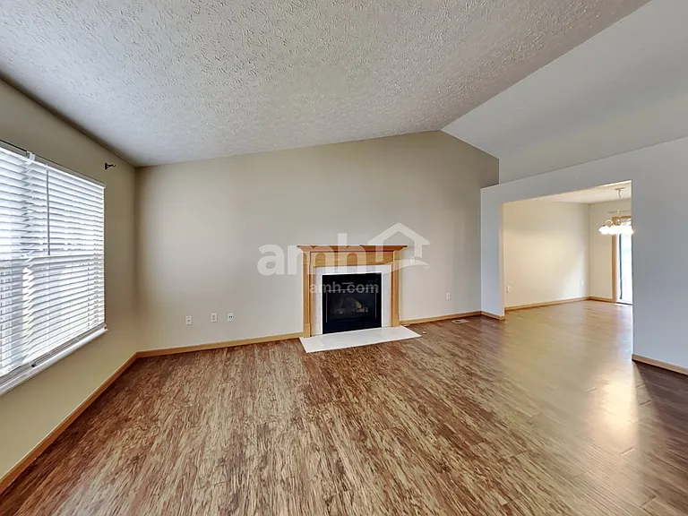 398 Flat River St — Photo 6