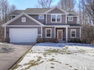 6617 Silver Maple Ln NE, Rockford, MI 49341