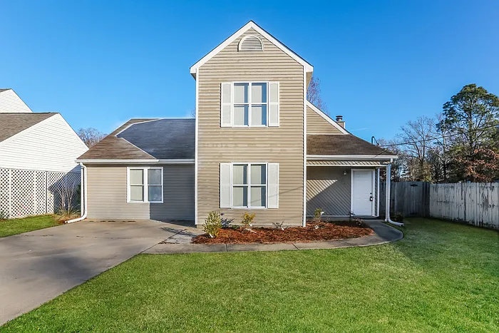 3 bed, 2.0 bath, 1450 sqft, $1,775 — Photo 1