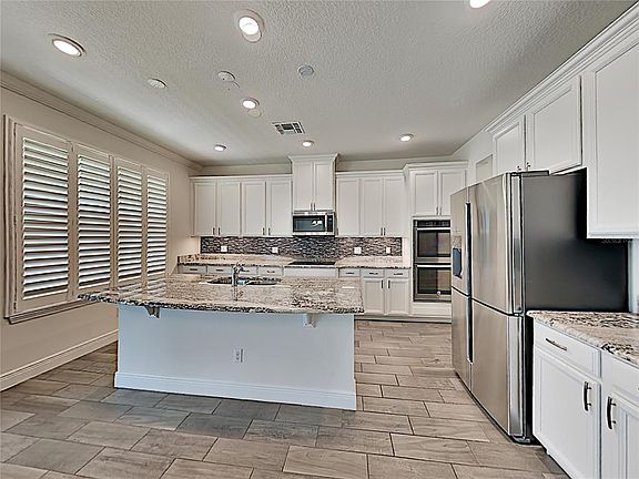 5th image of 8931 LOOKOUT POINTE DRIVE