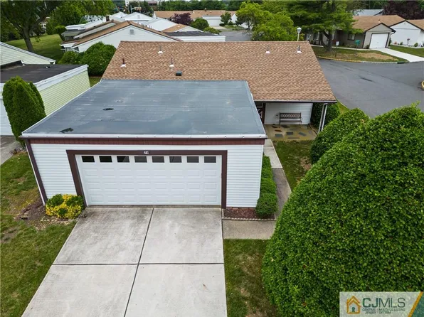 79 Chatham Dr #A, Monroe Township, NJ 08831