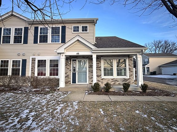 2nd image of 49 Waterbury Cir