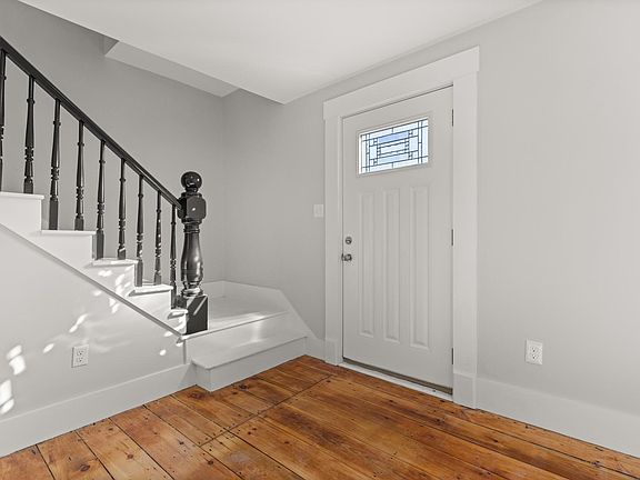 2nd image of 30 Meader St