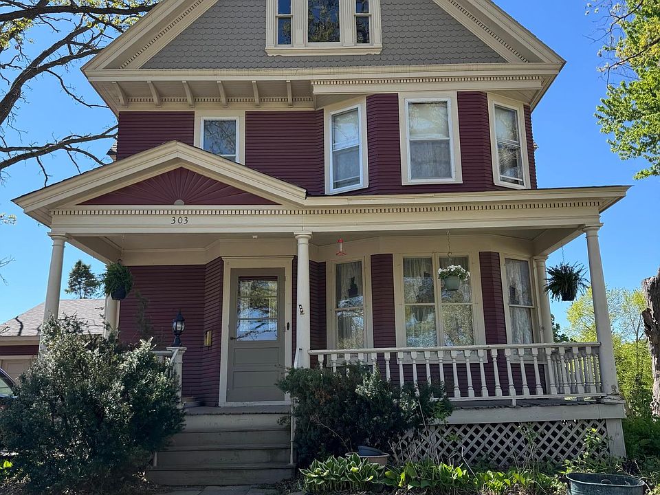 1st image of 303 E Academy St