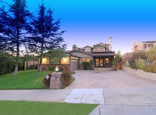 3011 Scott Rd, Burbank, CA 91504