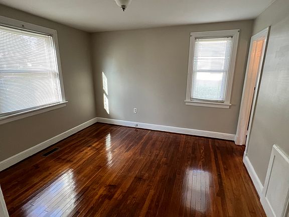 5th image of 1905 Rawlings St