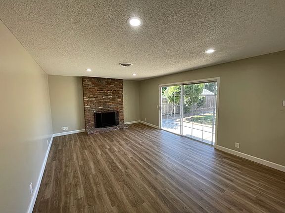 5th image of 30097 Shoreline Dr #A