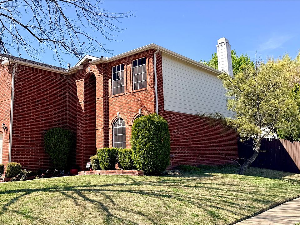 1st image of 2233 Hickory Dr