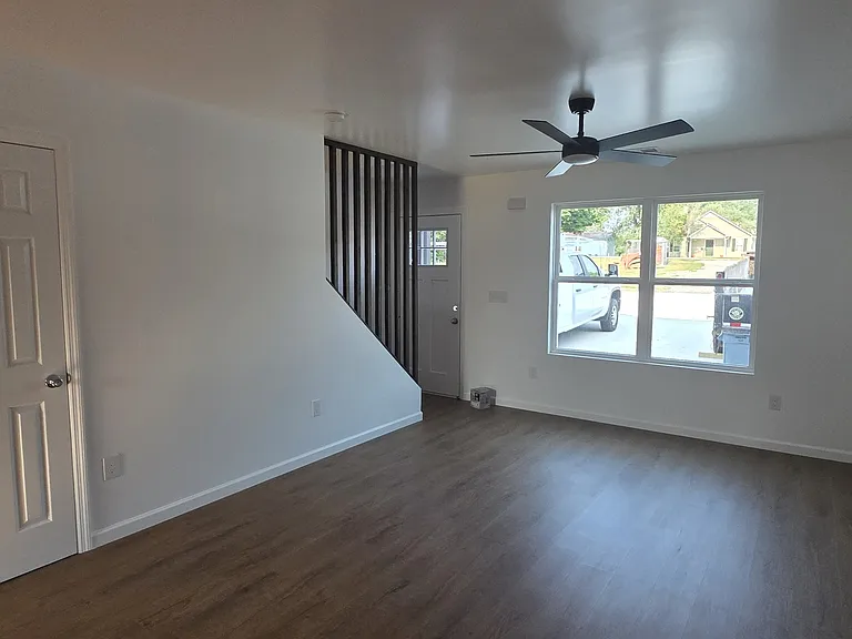 219 Mullican St #10-1 — Photo 3