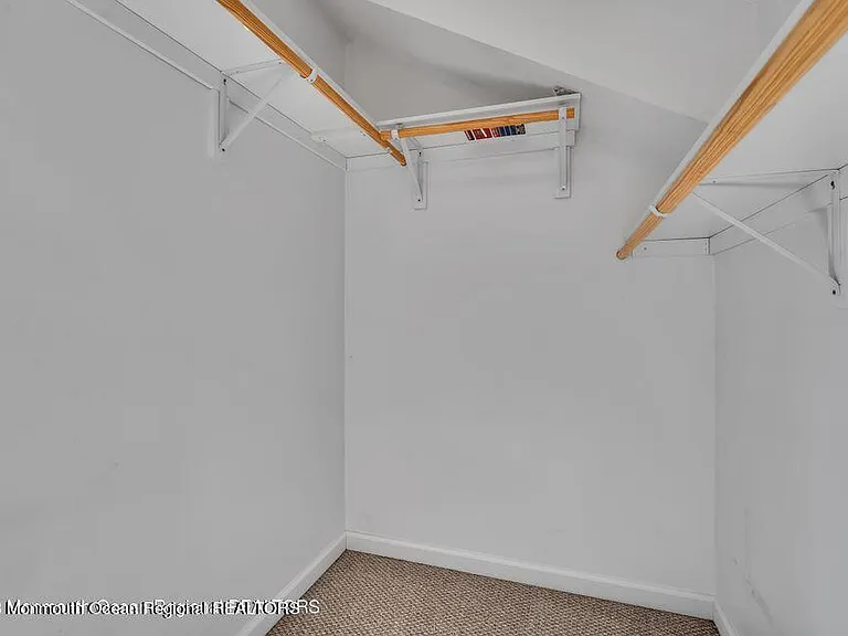 1708 Lake Dr — Photo 41