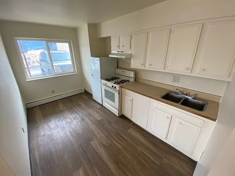 3121 Main Ave — Photo 8