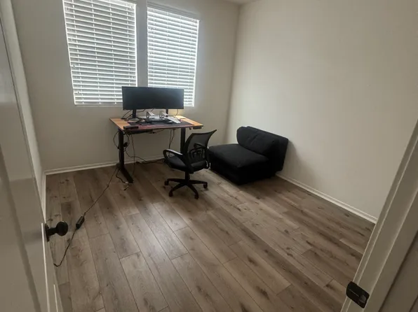 3275 E Midsummer Privado, Ontario, CA 91762