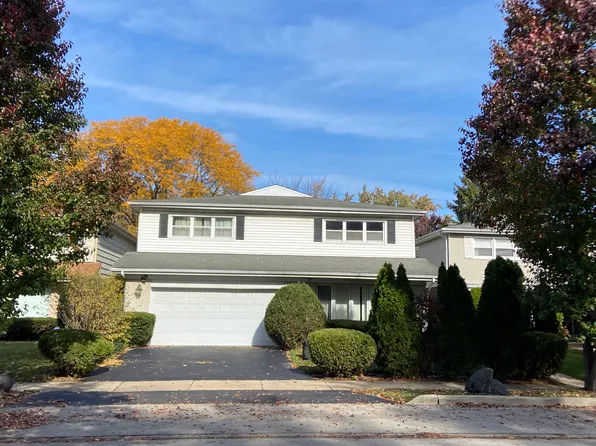 4918 Pratt Ave, Skokie, IL 60077