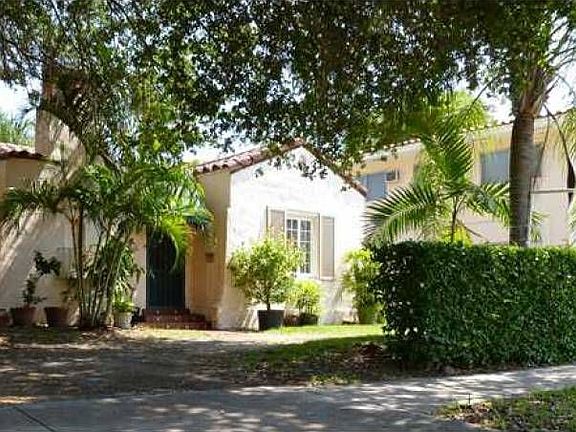 4th image of 211 Navarre Ave