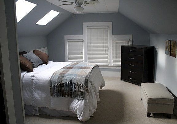 Second level bedroom