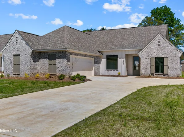202 Baleigh Dr, Canton, MS 39046