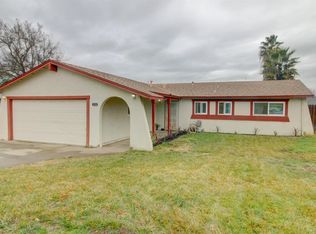 535 N 6th Ave, Oakdale, CA 95361