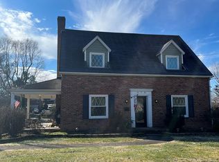 678 Princeton Rd, Madisonville, KY 42431