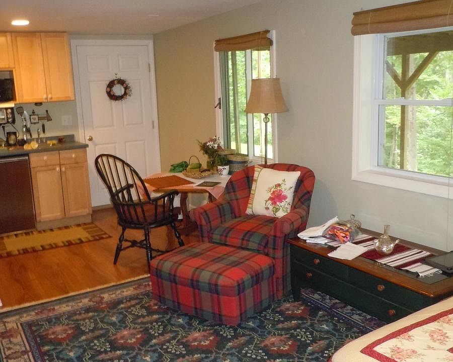 Private entry studio with plenty of windows