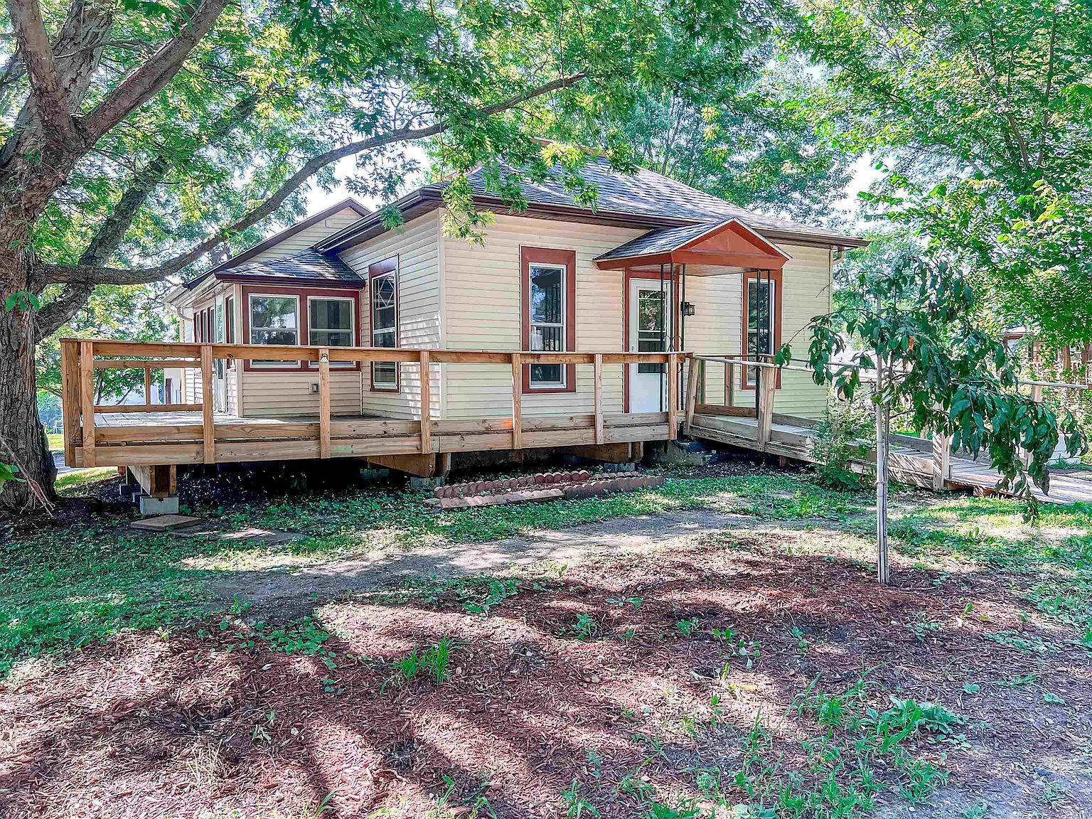 1201 Washington St, Ruthven, IA 51358 MLS 230855 Zillow