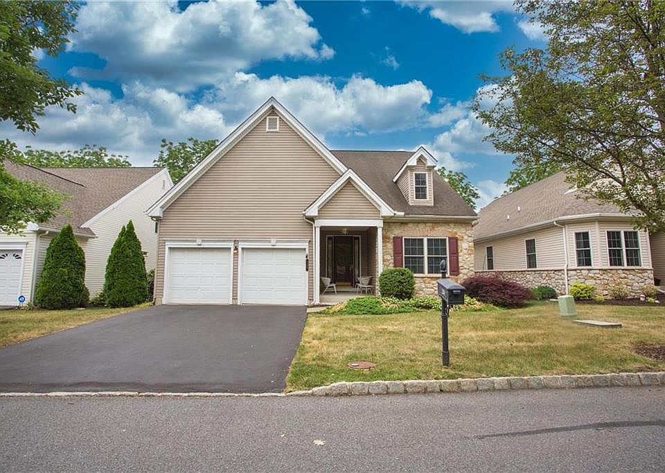 124 Glenmoor Cir S, Easton, PA 18045 Zillow