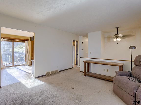 5th image of 3023 S 115th Ave