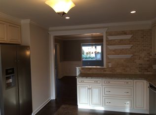 204 Jamestown Rd, Stratford, CT 06614