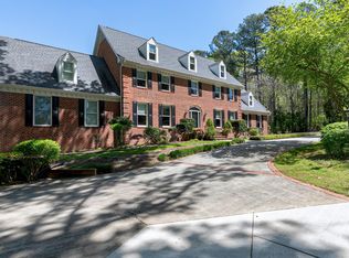 3900 E Valley Ct, Raleigh, NC 27606