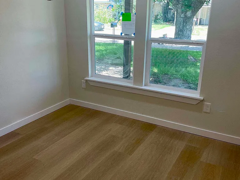 411 W Bluff St — Photo 9
