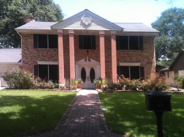 11410 Valley Spring Dr, Houston, TX 77043