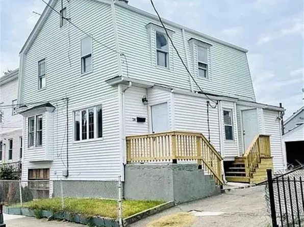 28 Slater St, Pawtucket, RI 02860