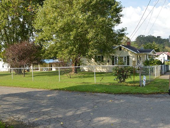 5th image of 126 Washington Ave