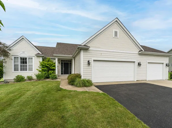7597 Prairie Crossing Ln, Kalamazoo, MI 49004