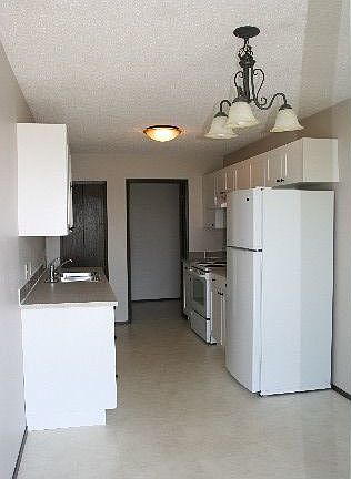 4th image of 5218 61st Ave