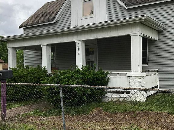 3rd image of 215 S Christina St