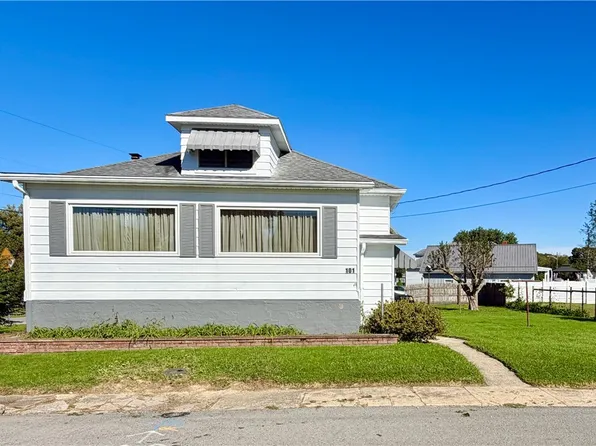 101 Poplar St, Masontown, PA 15461