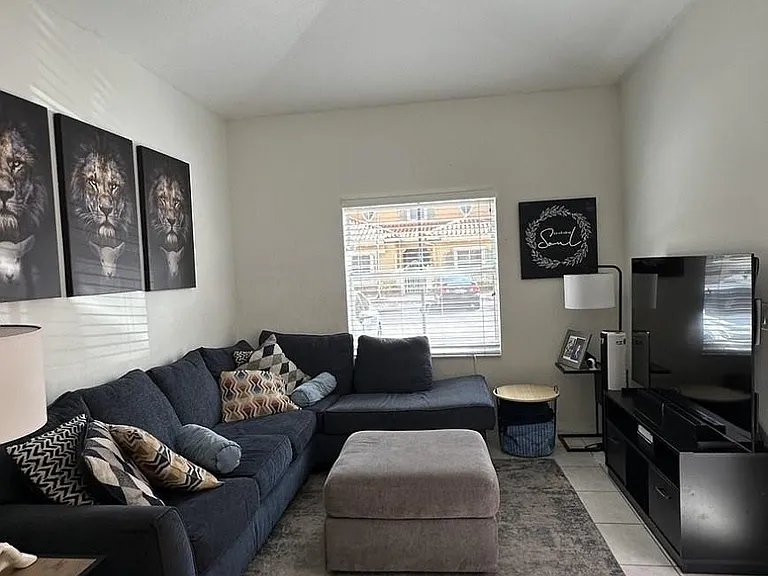 4965 Leeward Ln — Photo 12