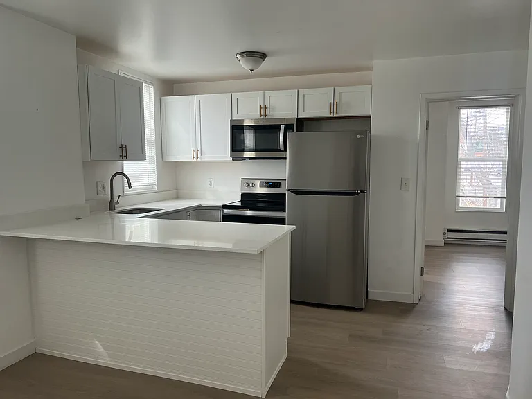 217 E 600 S — Photo 3