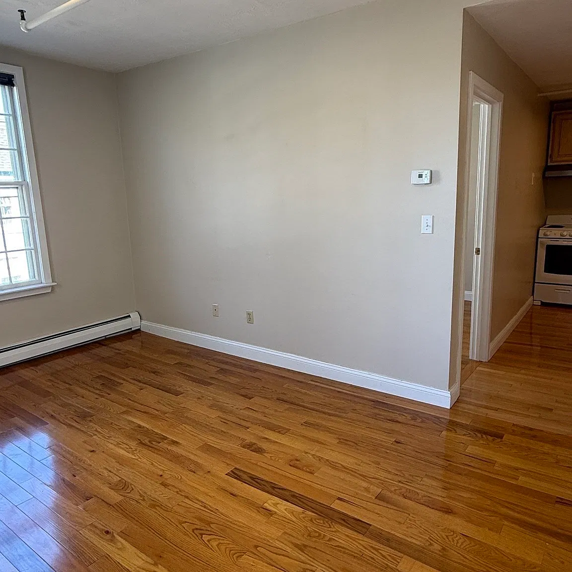 1 bed, 1.0 bath, 600 sqft, $1,895 — Photo 2