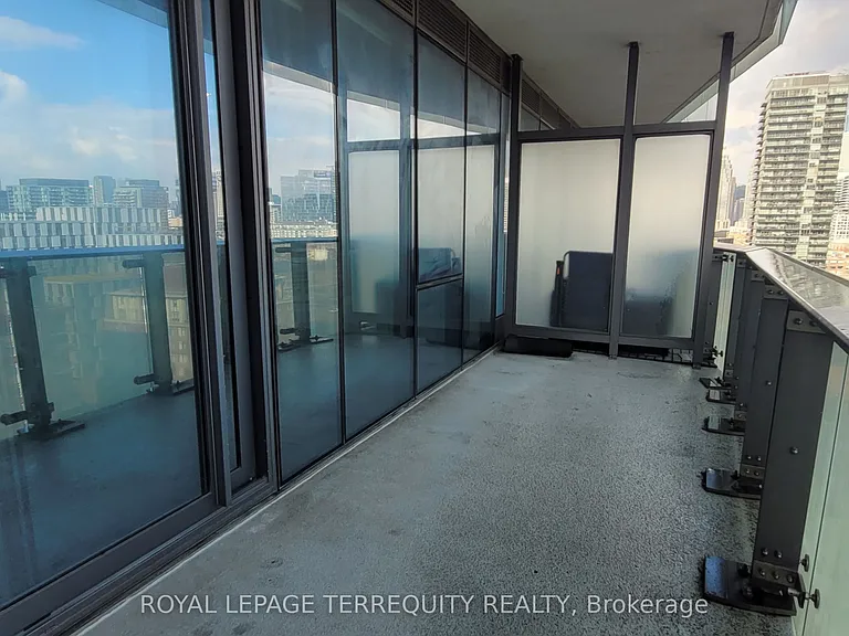 390 Cherry St #1503 — Photo 10