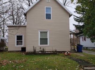 39 3rd St, Shelby, OH 44875
